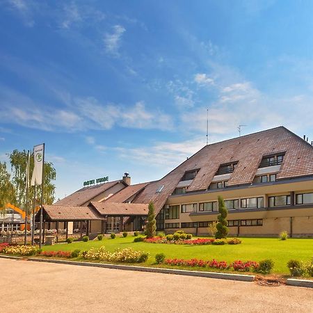 Hotel Livade Cacak Bagian luar foto